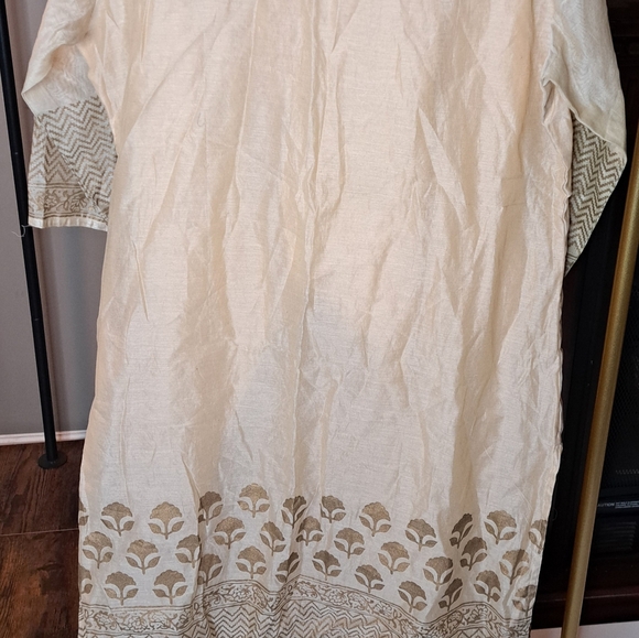Hand Made Embroided Indian Tunic and Pant Set - Picture 5 of 6